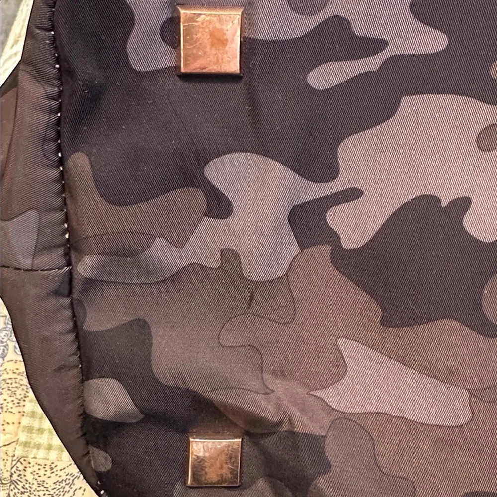 Stella & Dot Lady Boss Tote Bag- Black Camo with Rose Gold Accents - Picture 5 of 14